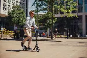 SCOOTER.GLOBBER.478-106 ONE NL205 DELUXE