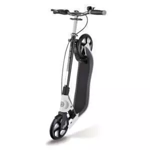 SCOOTER.GLOBBER.478-106 ONE NL205 DELUXE